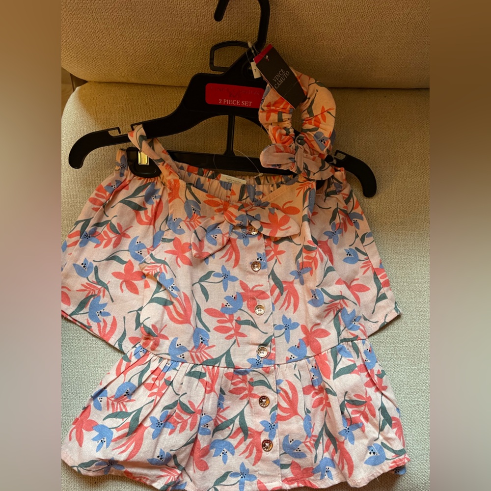 Vince Camuto girls 2 piece set NWT size 7
